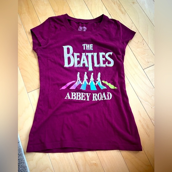The Beatles Abbey Road Graphic Tee - Picture 1 of 3